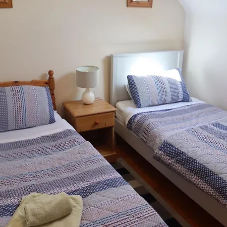 2-bed W 1 Doub 2 Singles In Ferienhaus Kilmore Quay